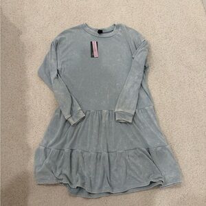 Women’s Blue Long-Sleeve Dress